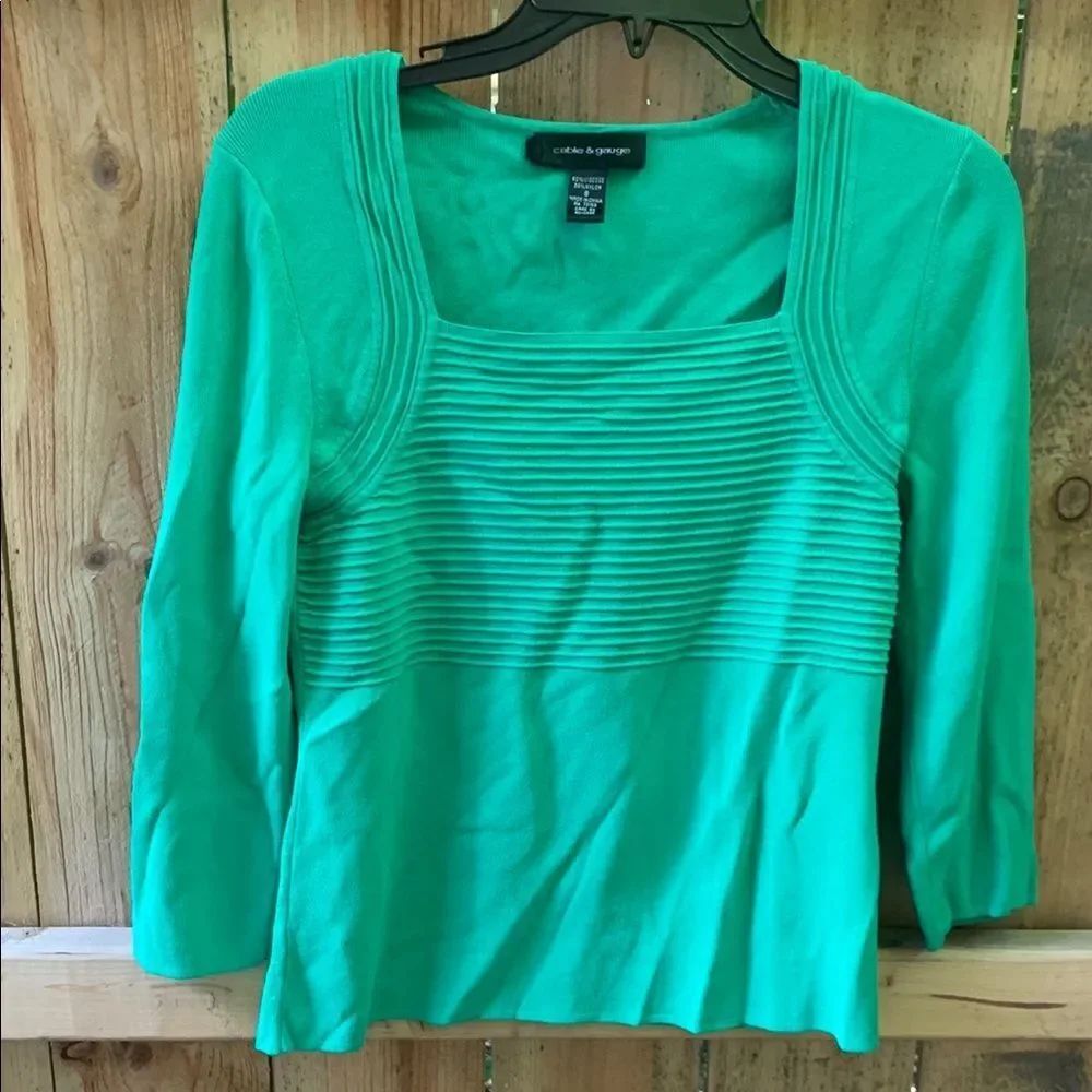 Cable & Gauge Green Ribbed 3/4 Sleeve Blouse